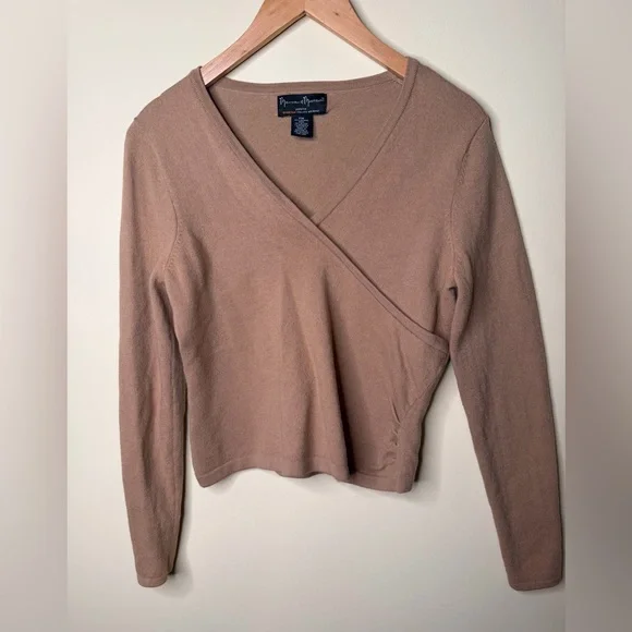 Sold - Picture 3 of 4